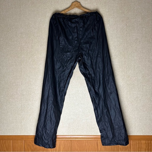 Helly Hansen Water Proof Pants Size Medium - Picture 3 of 6